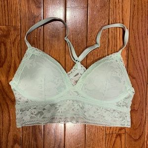 NWT Victoria’s Secret mint Bralette S